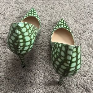 NWOT Crocodile Wear Green 4 inch heels.